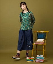 GJKJB42160 Jocomomola(ホコモモラ) Petalo フラワープリントカットソー ブラック