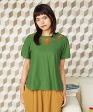 GJKJD03160 Jocomomola(ホコモモラ) 【接触冷感】Aves 刺繍カットソー グリーン