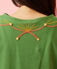 GJKJD03160 Jocomomola(ホコモモラ) 【接触冷感】Aves 刺繍カットソー グリーン