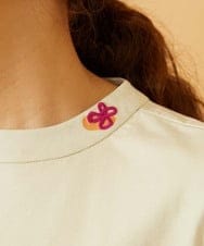 GJKJD32150 Jocomomola(ホコモモラ) 【接触冷感】Amigo フラワー刺繍プリントカットソー ライトイエロー