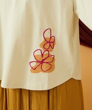 GJKJD32150 Jocomomola(ホコモモラ) 【接触冷感】Amigo フラワー刺繍プリントカットソー ライトイエロー
