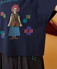 GJKJD33160 Jocomomola(ホコモモラ) 【接触冷感】Amigo ガールプリントTシャツ ネイビー