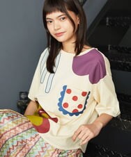 GJKJE35180 Jocomomola(ホコモモラ) Arte Libre プリントカットソー アイボリー