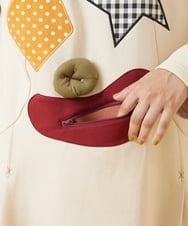 GJKJQ09180 Jocomomola(ホコモモラ) Payaso ピエロアップリケカットソー アイボリー