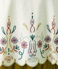 GJKJQ37150 Jocomomola(ホコモモラ) Vestir 刺繍スカラップカットソー アイボリー