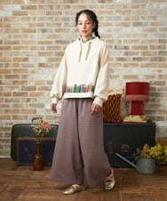 GJKLA32110 Jocomomola(ホコモモラ) レーヨンベアフライス フラワーモチーフハイネックカットソー グリーン