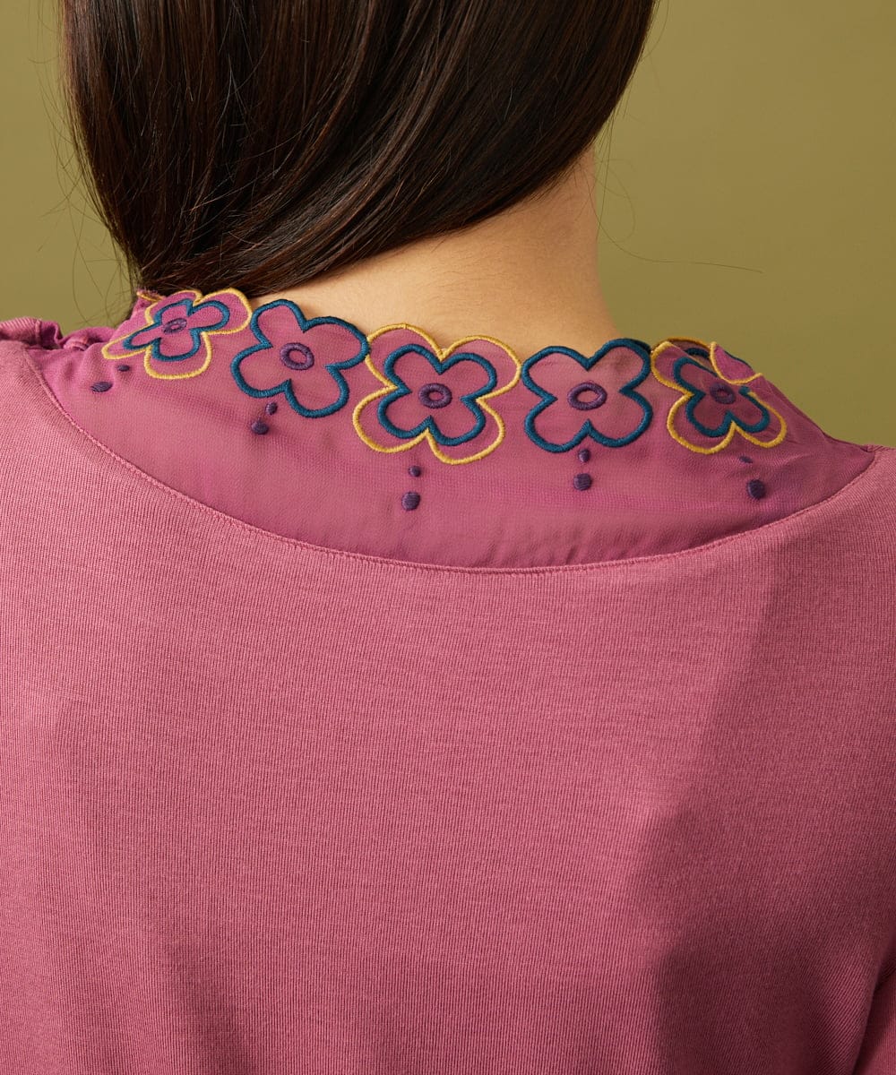 GJKLD31120 Jocomomola(ホコモモラ) レーヨンベアフライス フラワー刺繍シフォンフリルカットソー ピンク
