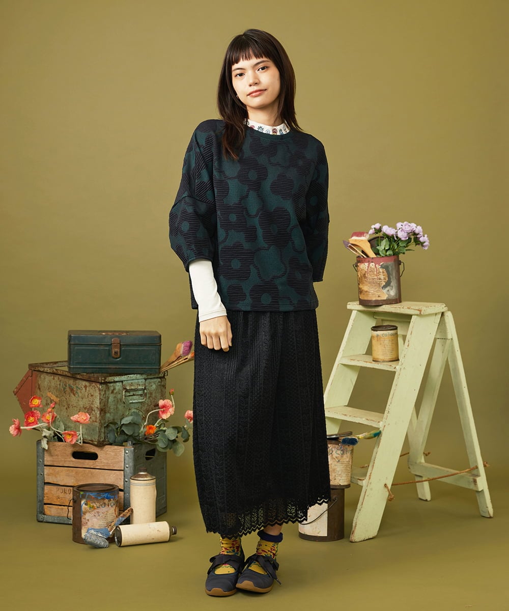 GJKLD32120 Jocomomola(ホコモモラ) レーヨンベアフライス フラワー刺繍ハイネックカットソー アイボリー