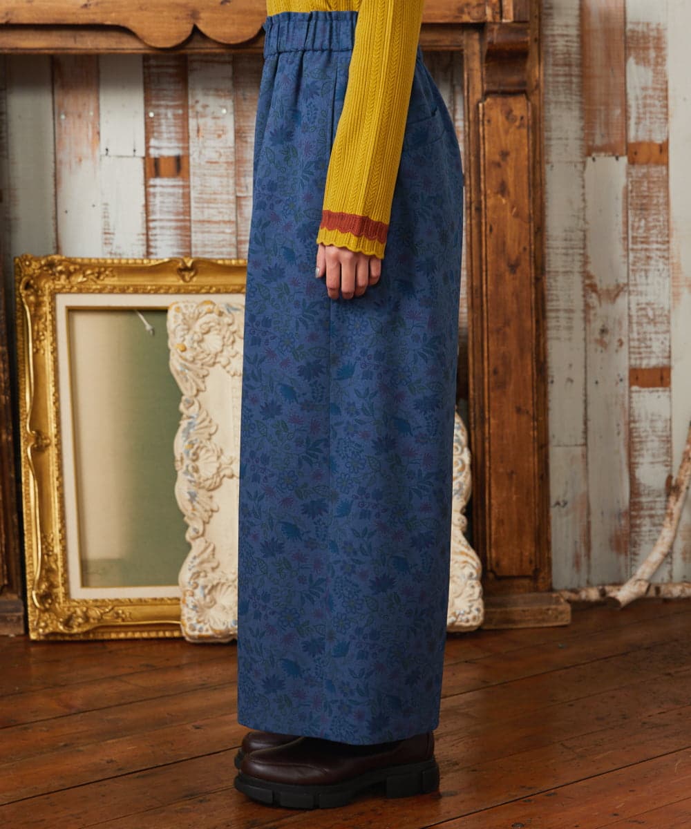 GJLAE03220 Jocomomola(ホコモモラ) Calle de Bordadores フラワープリントワイドパンツ ブルー