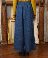 GJLAE03220 Jocomomola(ホコモモラ) Calle de Bordadores フラワープリントワイドパンツ ブルー