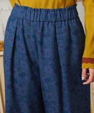 GJLAE03220 Jocomomola(ホコモモラ) Calle de Bordadores フラワープリントワイドパンツ ブルー