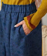 GJLAE03220 Jocomomola(ホコモモラ) Calle de Bordadores フラワープリントワイドパンツ ブルー