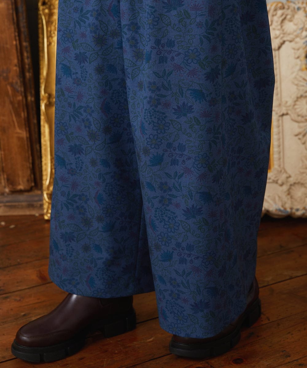 GJLAE03220 Jocomomola(ホコモモラ) Calle de Bordadores フラワープリントワイドパンツ ブルー