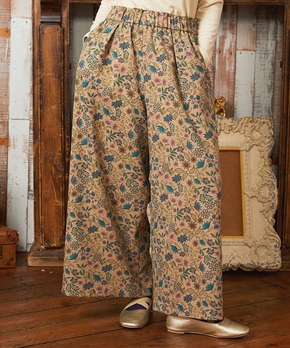GJLAE03220 Jocomomola Calle de Bordadores フラワープリントワイドパンツ