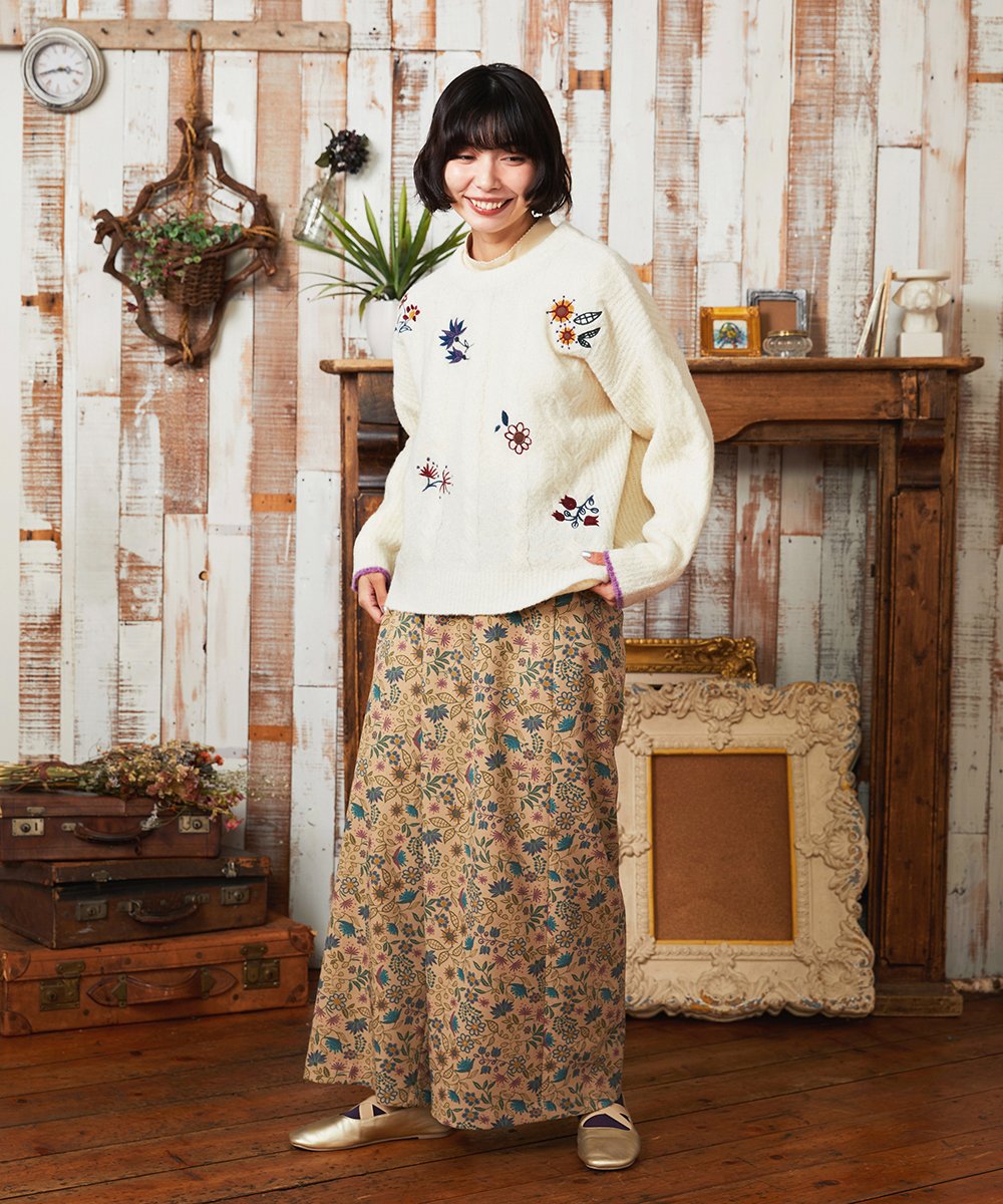 GJLAE03220 Jocomomola(ホコモモラ) Calle de Bordadores フラワープリントワイドパンツ ベージュ