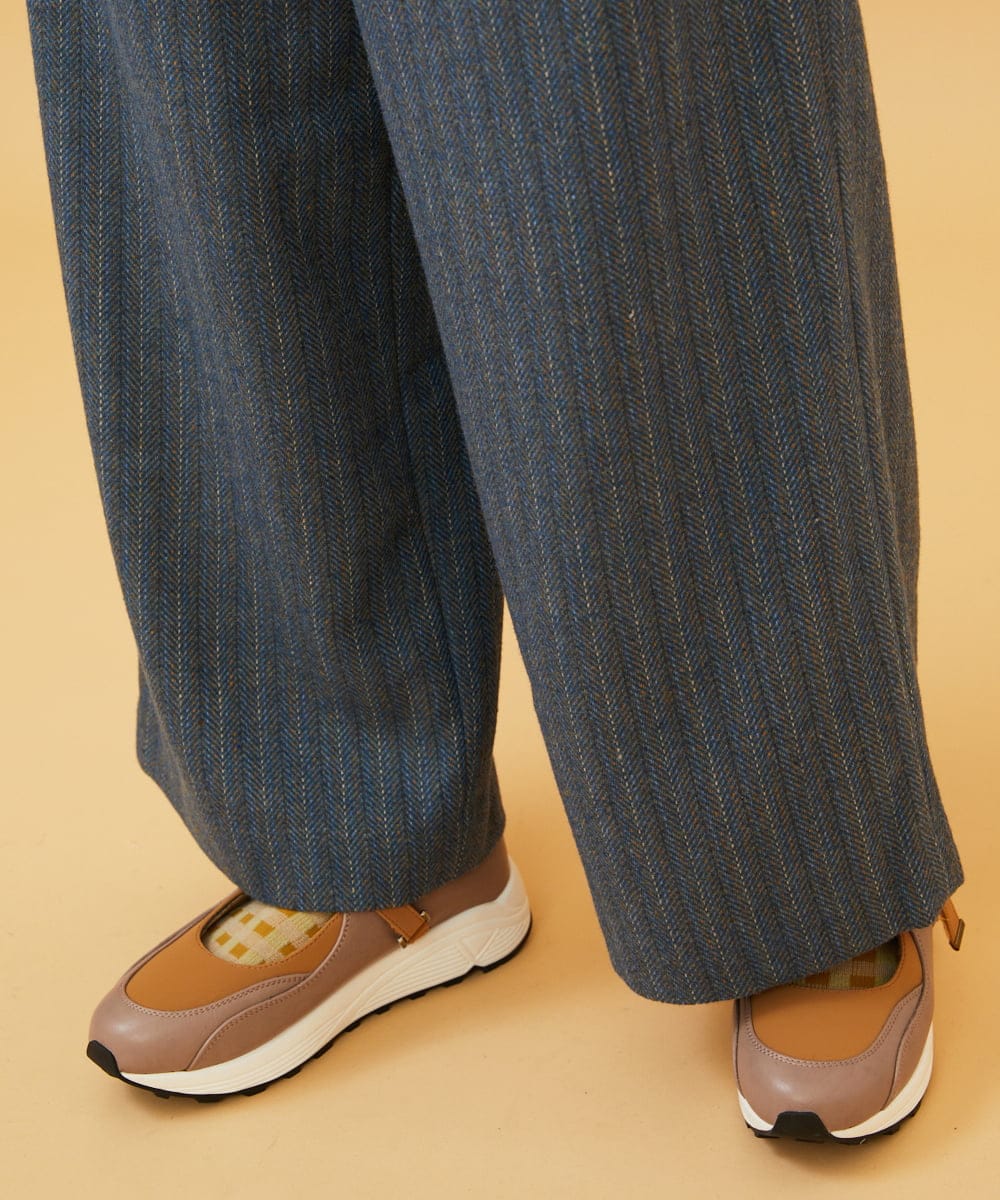 GJLAE42200 Jocomomola(ホコモモラ) Huellas de aves  へリンボーンワイドストレートパンツ ブルーグレー