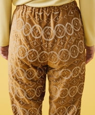 GJLAT36200 Jocomomola(ホコモモラ) Apagon ベロア刺繍パンツ キャメル