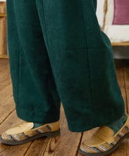 GJLCD32200 Jocomomola(ホコモモラ) Pradera ピーチ起毛ワイドパンツ グリーン