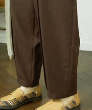 GJLDD36180 Jocomomola(ホコモモラ) Pluma de flecha カーブシルエットパンツ ブラウン