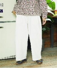 GJLDE40180 Jocomomola(ホコモモラ) カツラギカーブシルエットパンツ アイボリー