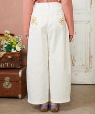 GJLDE40180 Jocomomola(ホコモモラ) カツラギカーブシルエットパンツ アイボリー