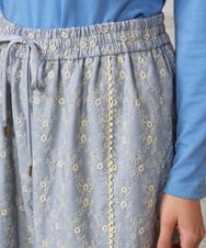 GJLDE41240 Jocomomola(ホコモモラ) フラワースカラップ総刺繍ワイドパンツ ブルー