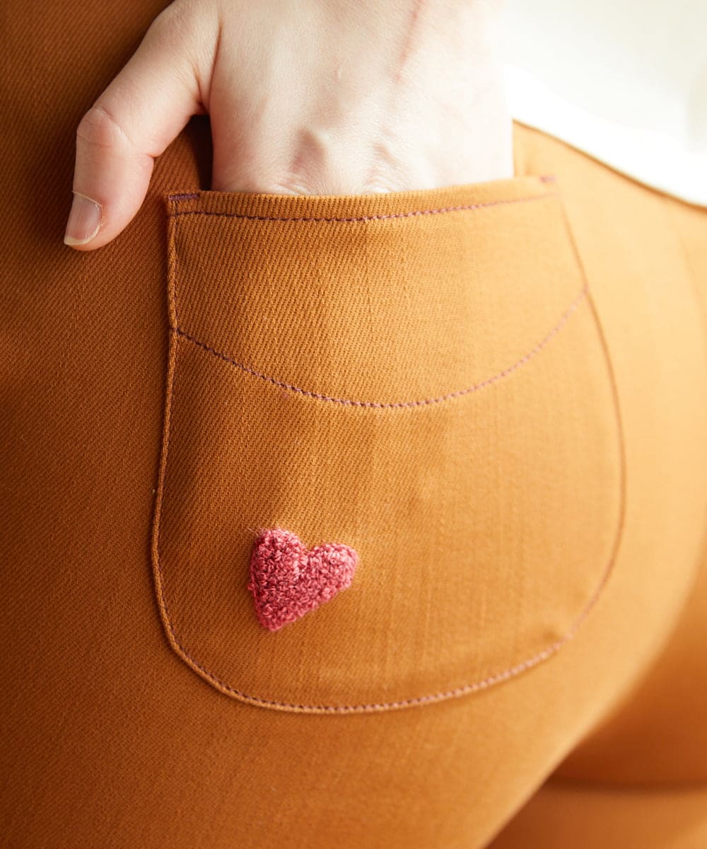 GJLFA34180 Jocomomola(ホコモモラ) Bandera 刺繍ツイルストレッチパンツ ネイビー