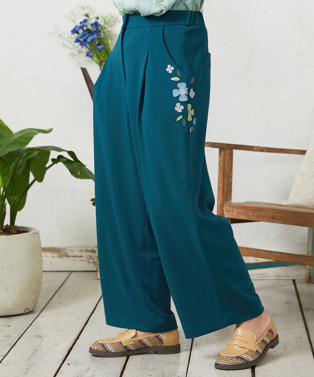 GJLFD50220 Jocomomola(ホコモモラ) El Rucio フラワーアップリケポンチパンツ［オケージョン/セレモニー］ グリーン