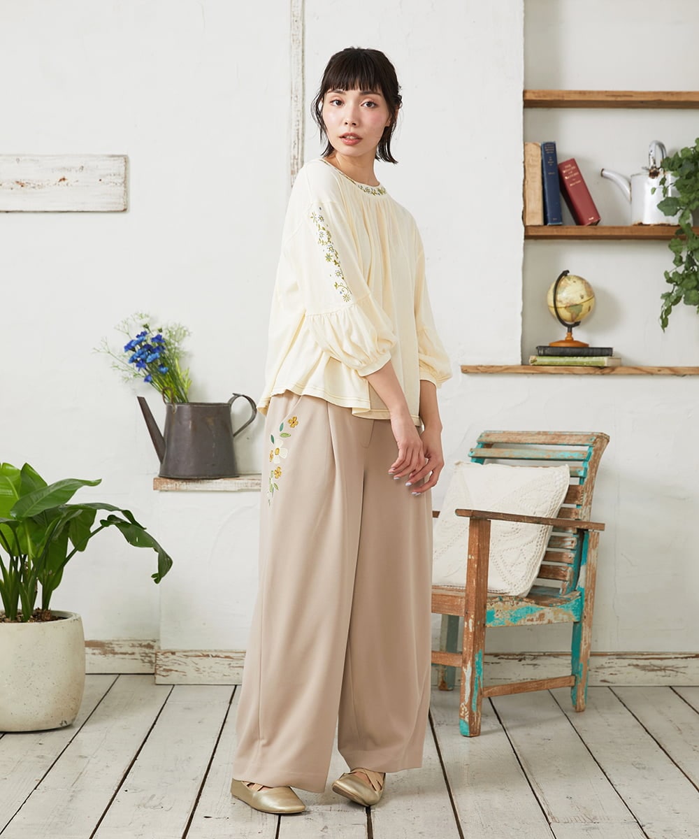 GJLFD50220 Jocomomola(ホコモモラ) El Rucio フラワーアップリケポンチパンツ［オケージョン/セレモニー］ ベージュ