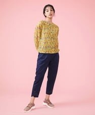 GJLFS37160 Jocomomola(ホコモモラ) フラワー刺繍 テーパードパンツ ネイビー