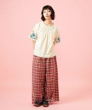 GJLGE02230 Jocomomola(ホコモモラ) Dulcinea チェックスカラップ刺繍入りワイドパンツ オレンジ×パープル