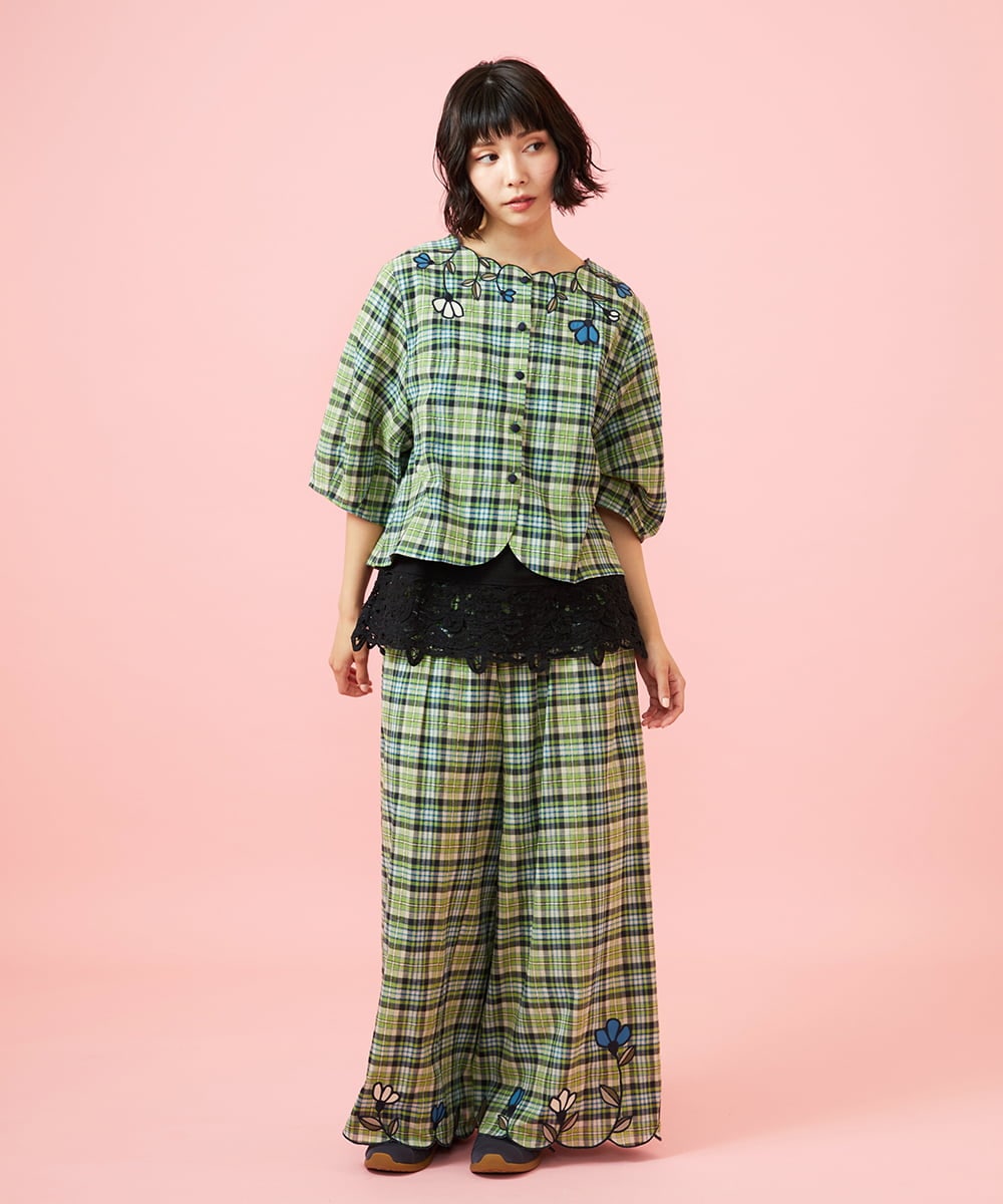 GJLGE02230 Jocomomola(ホコモモラ) Dulcinea チェックスカラップ刺繍入りワイドパンツ グリーン×ブルー