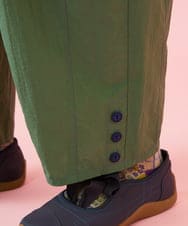GJLHD36200 Jocomomola(ホコモモラ) 【早割10％OFF】カーブシルエットワイドパンツ グリーン