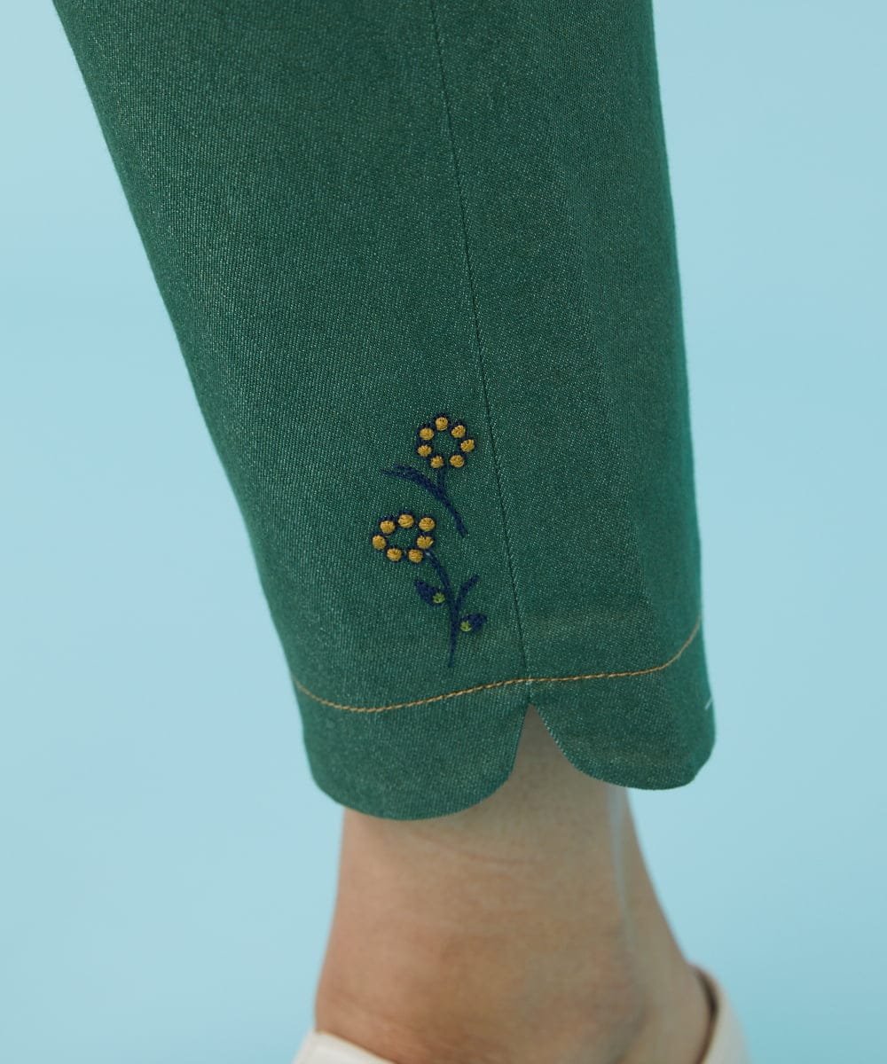 GJLHS33150 Jocomomola(ホコモモラ) フラワー刺繍 カラーツイルパンツ グリーン