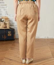 GJLJA33170 Jocomomola(ホコモモラ) Liso ツイルテーパードパンツ ベージュ