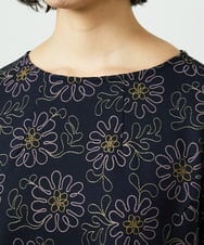 GJPDD30300 Jocomomola(ホコモモラ) Crisantemo curvo フラワー総刺繡ワンピース ネイビー