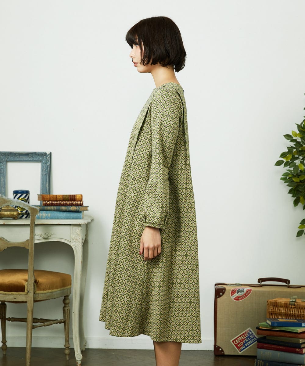 GJPDD31270 Jocomomola(ホコモモラ) Armadura de flores ジャカードワンピース ベージュ