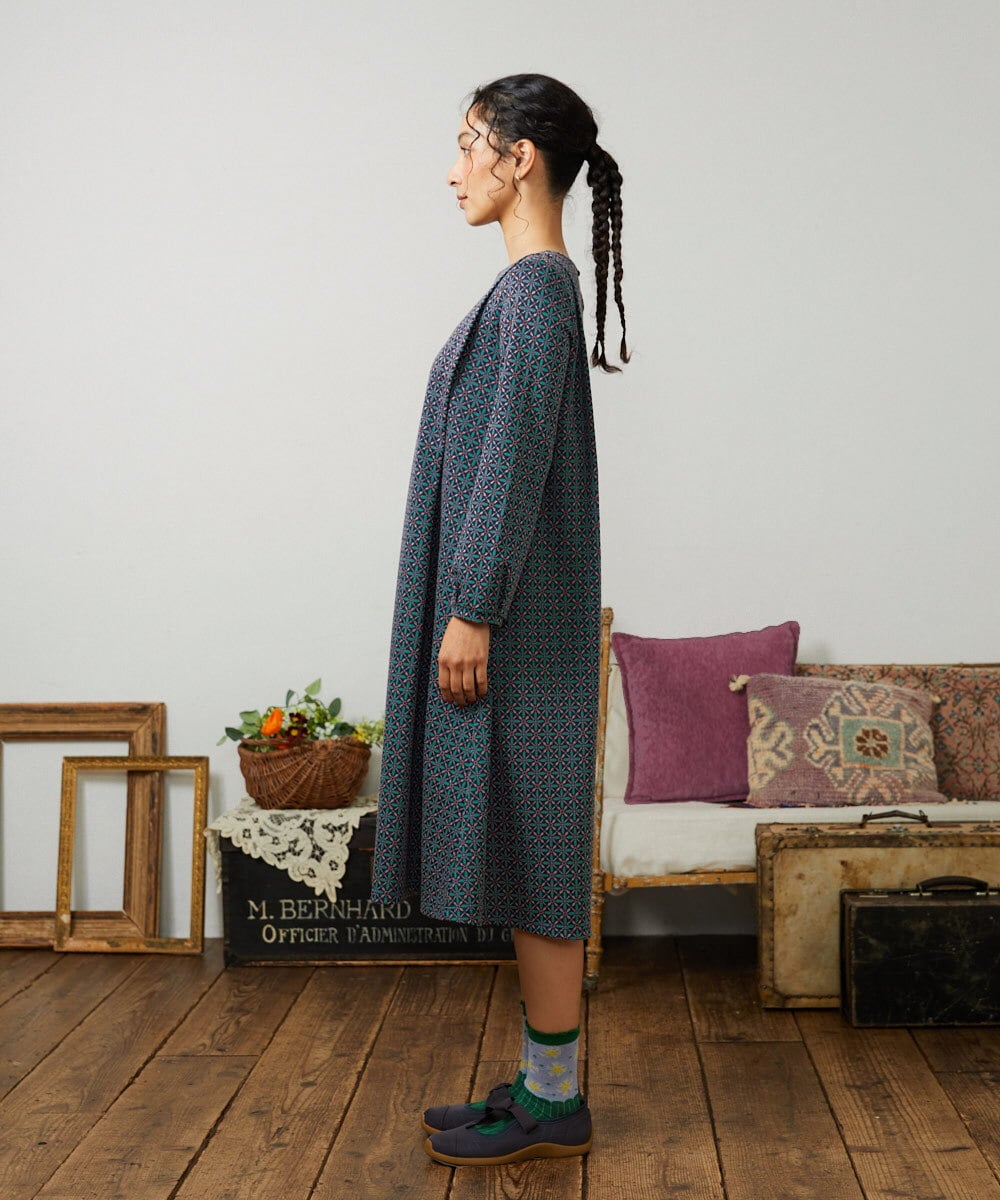 GJPDD31270 Jocomomola(ホコモモラ) 【先行予約】幾何学柄ジャカードワンピース ネイビー