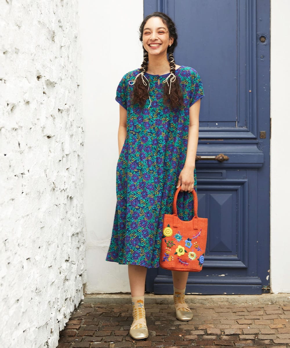 GJPGD30270 Jocomomola(ホコモモラ) Dorotea フラワープリントワンピース ネイビー