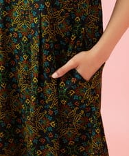 GJPHD30280 Jocomomola(ホコモモラ) 【早割10％OFF】幾何調プリントカットソーワンピース ブラック
