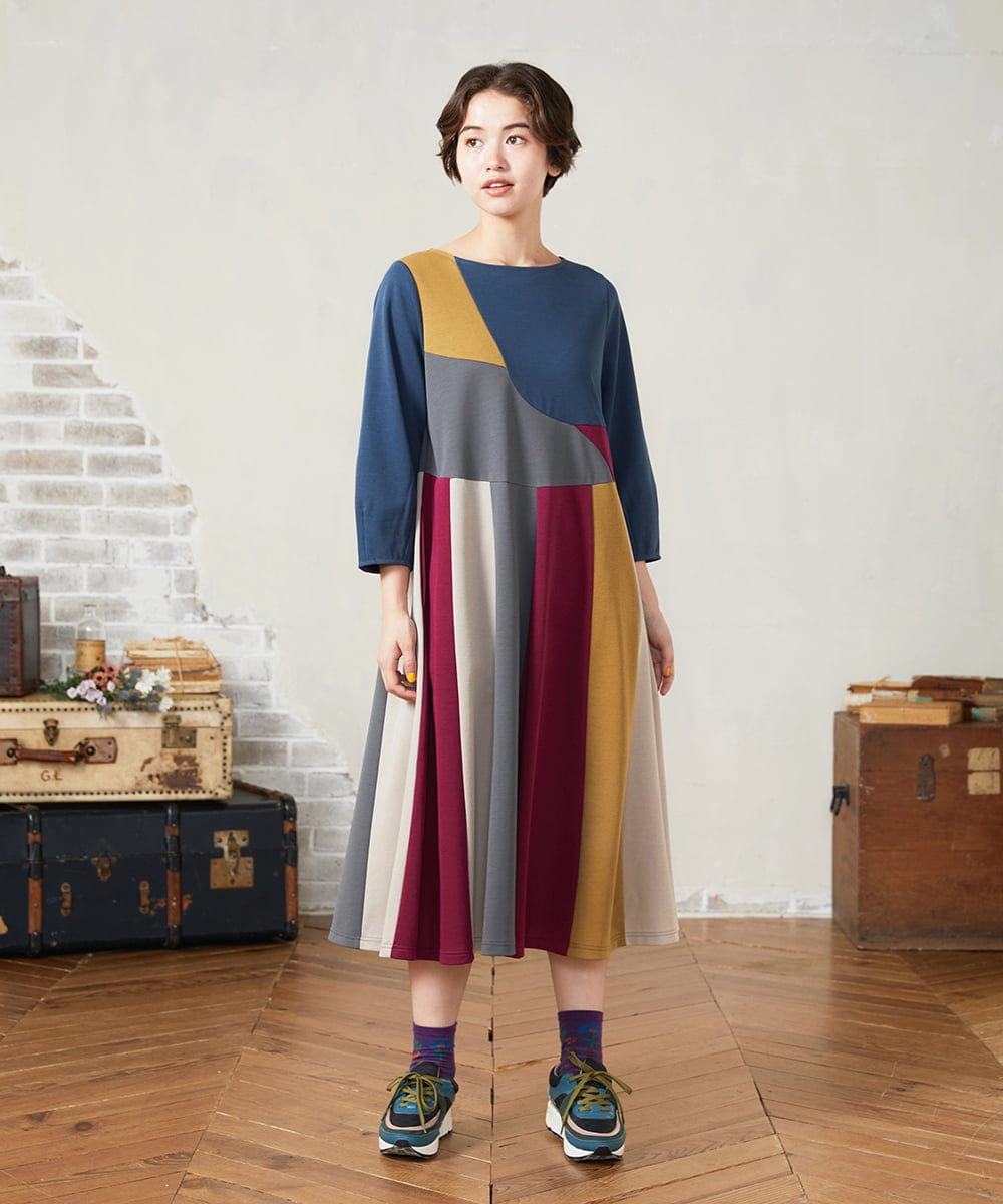 GJPJB36300 Jocomomola(ホコモモラ) 【早割10％OFF】パッチワークワンピース ブルー
