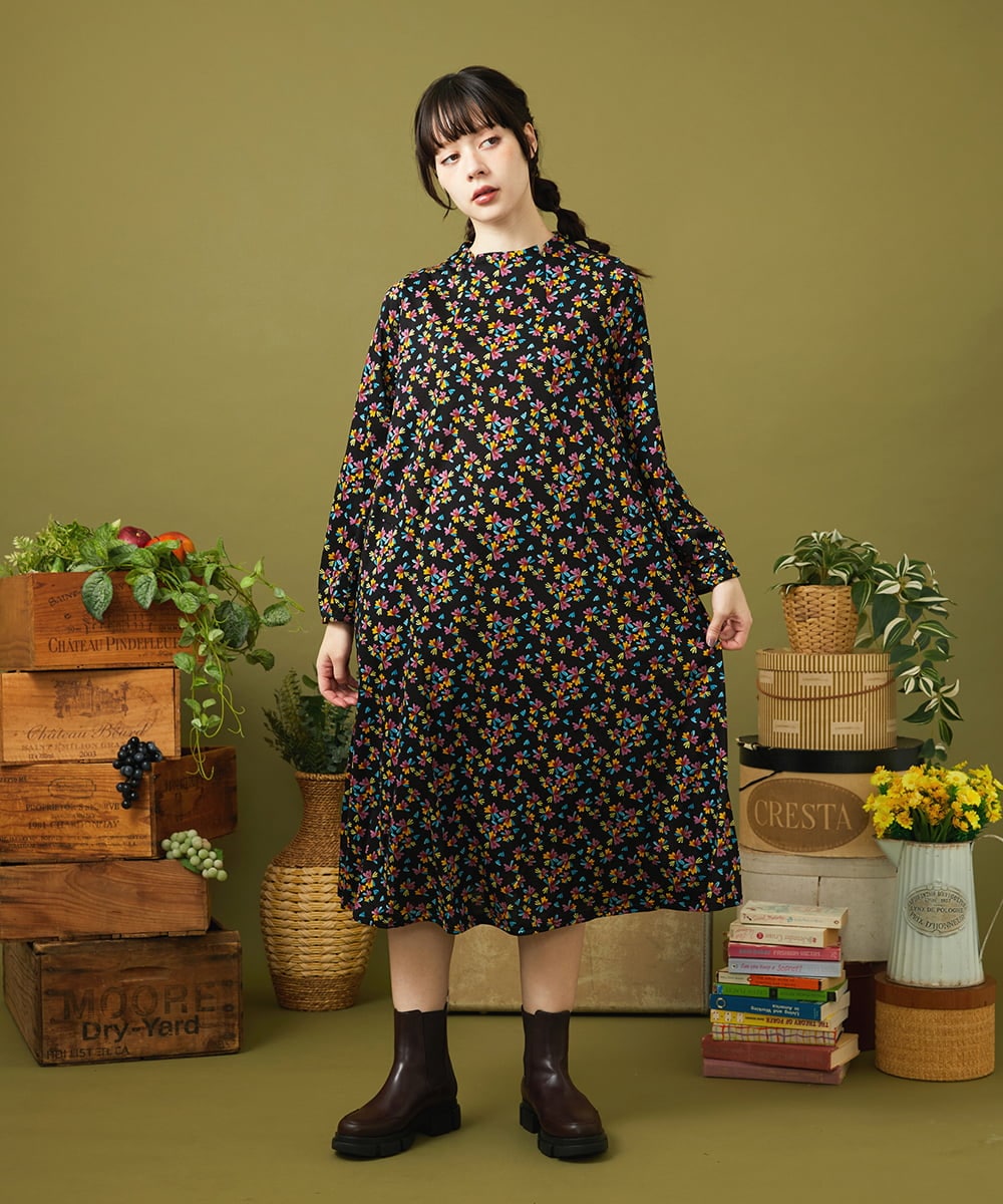 GJPJB42270 Jocomomola(ホコモモラ) Petalo フラワープリントワンピース グリーン