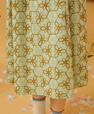 GJPJD34300 Jocomomola(ホコモモラ) Sacudida フラワー刺繍ウエスト切り替えワンピース グリーン