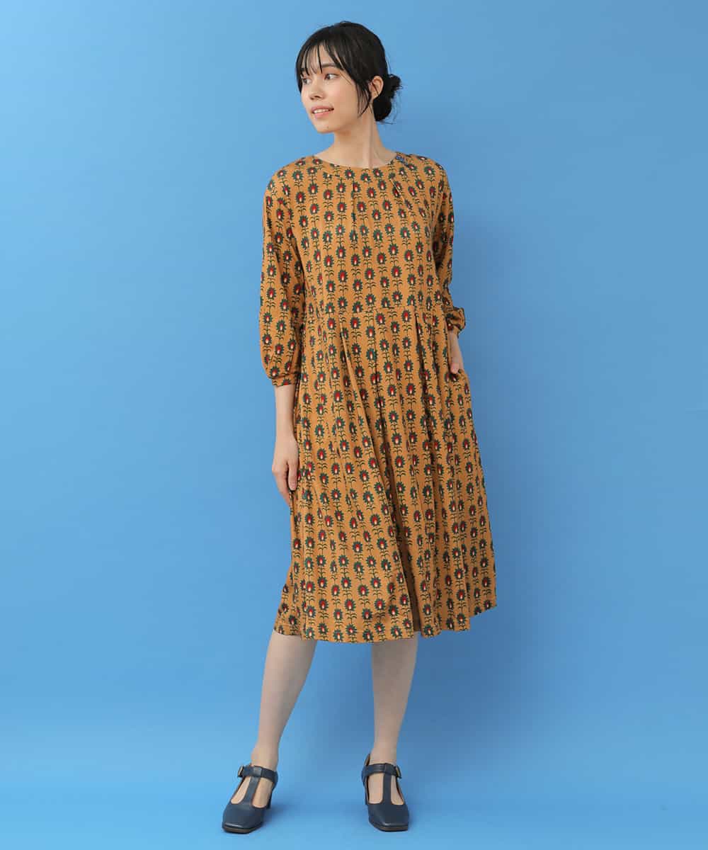 魅力的な ｅｆｕｓｉｖｏ プリントワンピース ホコモモラ ワンピース