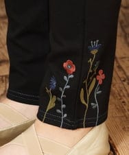 GJQAD35130 Jocomomola(ホコモモラ) フラワー刺繍入り裏起毛レギンスパンツ カーキ