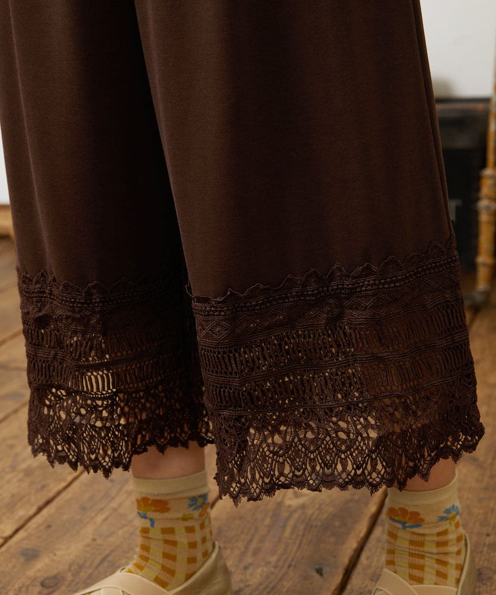 GJQAE41120 Jocomomola(ホコモモラ) 天竺レースペチコートパンツ ブラウン