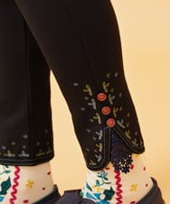 GJQAG33140 Jocomomola(ホコモモラ) カラフル刺繍入り裏起毛レギンスパンツ ブラック