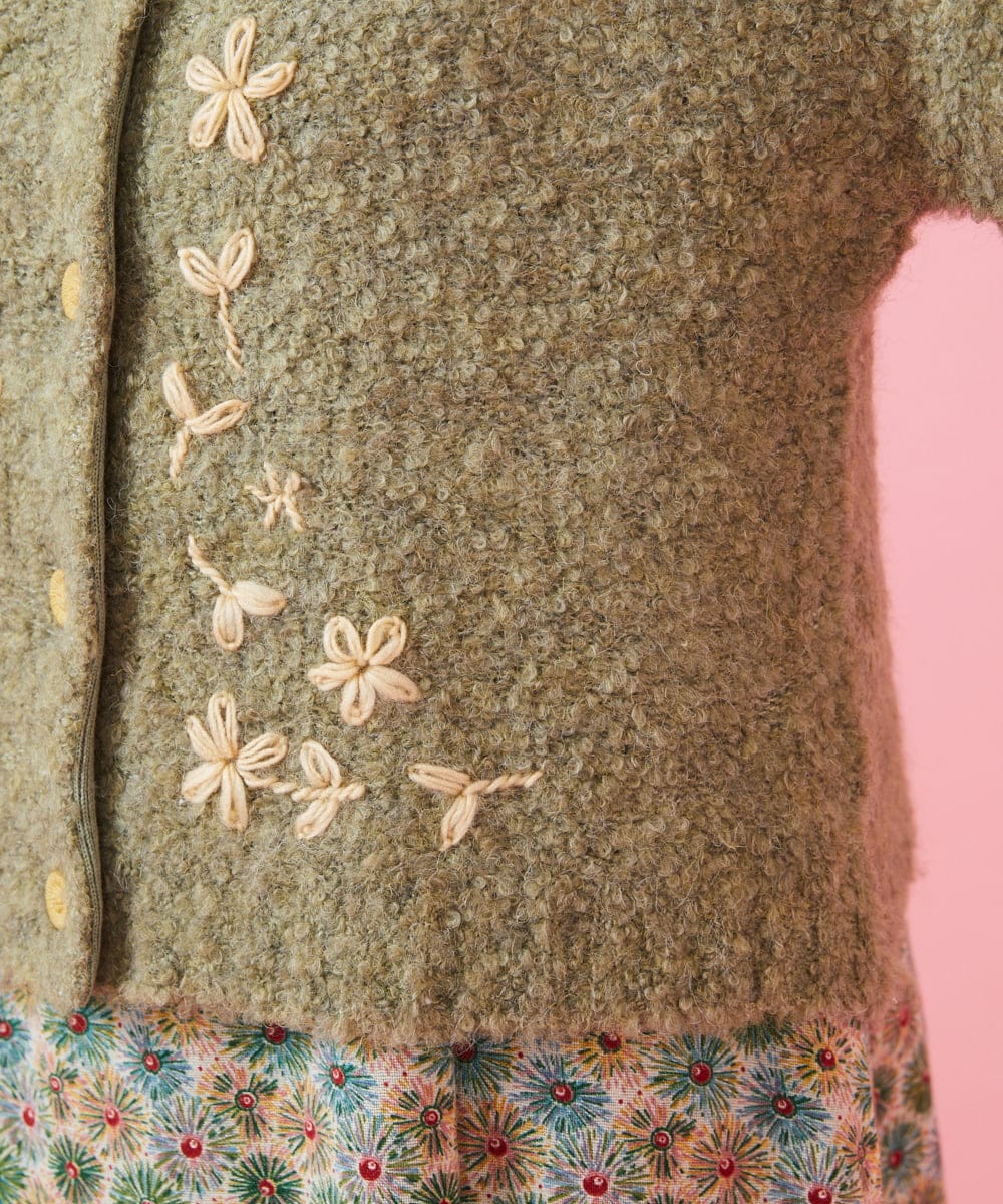 GJSAB34240 Jocomomola(ホコモモラ) ブークレフラワー刺繍ニットカーディガン グリーン
