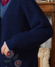 GJSAE02250 Jocomomola(ホコモモラ) Calle de Bordadores フラワーモチーフニットカーディガン ネイビー