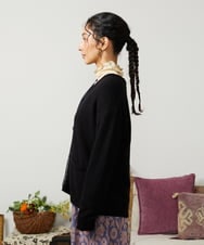 GJSAE35200 Jocomomola(ホコモモラ) Peludo Vネックニットカーディガン ブラック